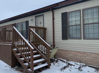 2222 S Sheeran Dr, Milford, MI 48381