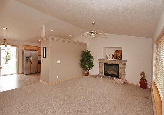 This room has been painted since this photo was taken. See additional photos for current colors.