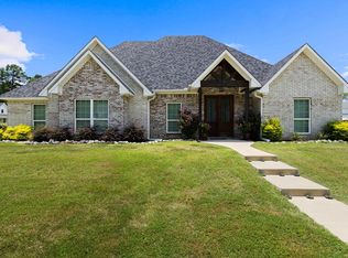 168 Stonegate Dr, Carthage, TX 75633