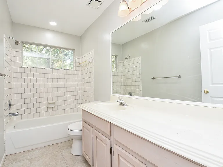 202 W Sterling Pond Cir — Photo 12