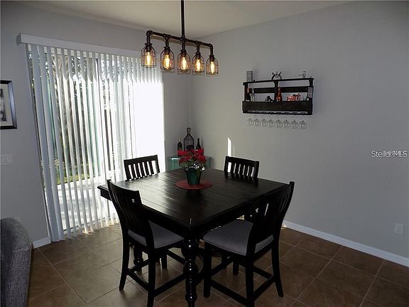 3rd image of 9606 Silver Buttonwood St