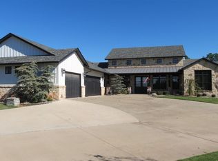 5525 S Country Club Rd, Stillwater, OK 74074
