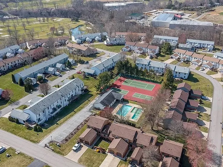 1462 Yorktowne Dr — Photo 33