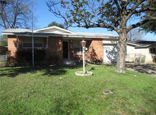 3557 Hedrick St, Fort Worth, TX 76111
