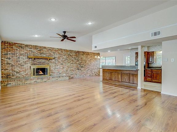 2nd image of 3113 Conejos Dr