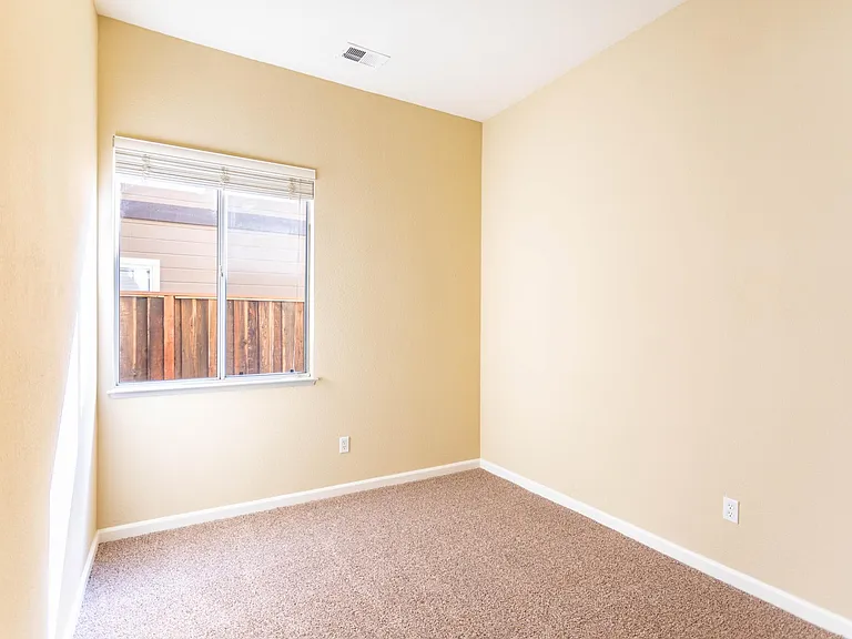 1040 Dellwood Ct — Photo 19