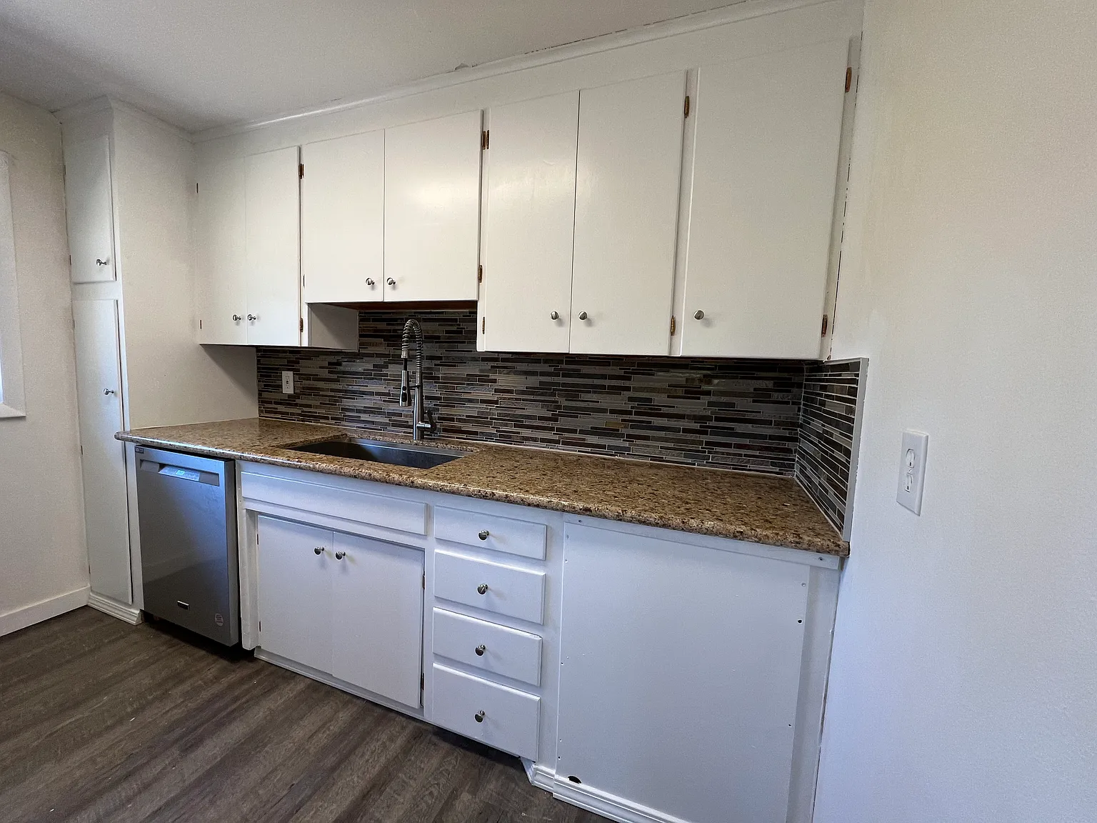 2 bed, 612 sqft, $1,399 — Photo 3