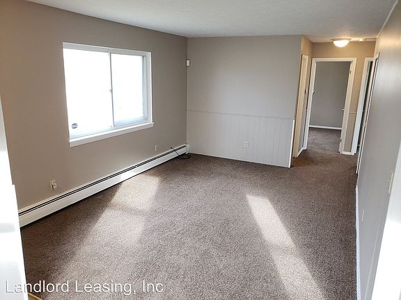 3rd image of 4631 Camden Ave