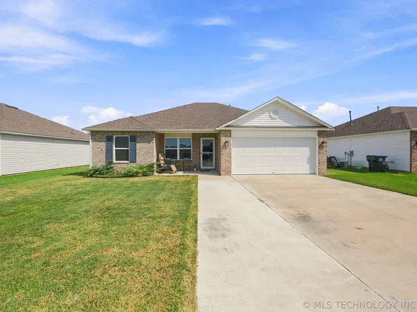 7511 E 143rd St N, Collinsville, OK 74021