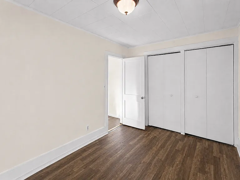 317 W Maddux St — Photo 11