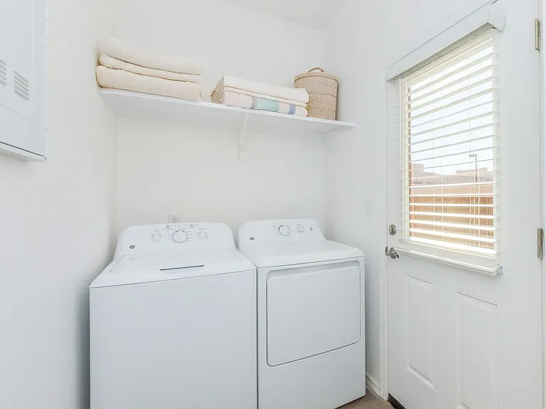San Luciano Townhomes — Photo 34