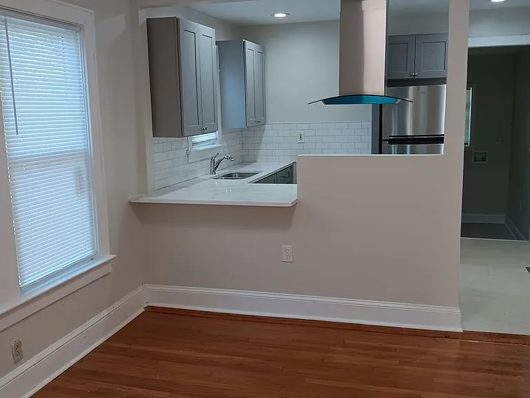 246 Mathewson Pl SW — Photo 5