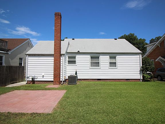 3rd image of 153 W Lorengo Ave