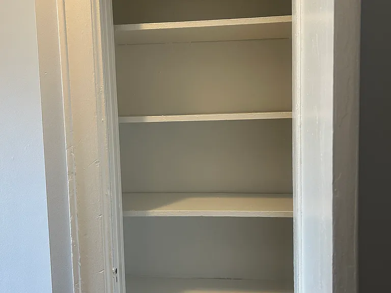 432 Riverdale Ave #3 — Photo 3
