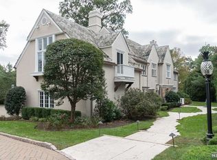 256 Hempstead Rd, Ridgewood, NJ 07450