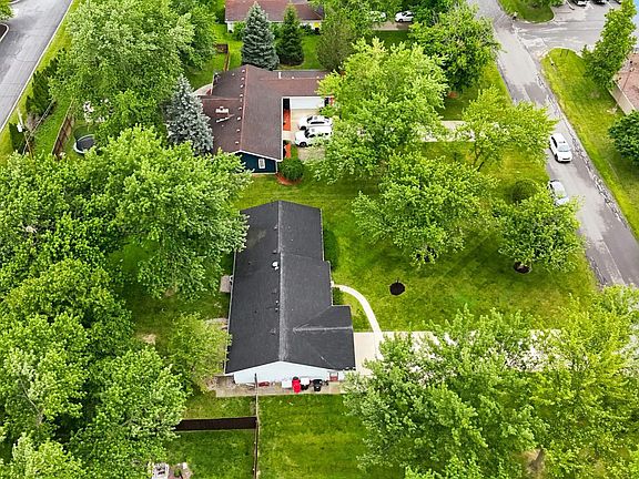 3rd image of 6011 Oregon Dr