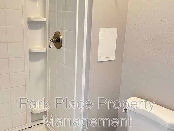 5th image of 528 Sun Valley Vlg Unit 207