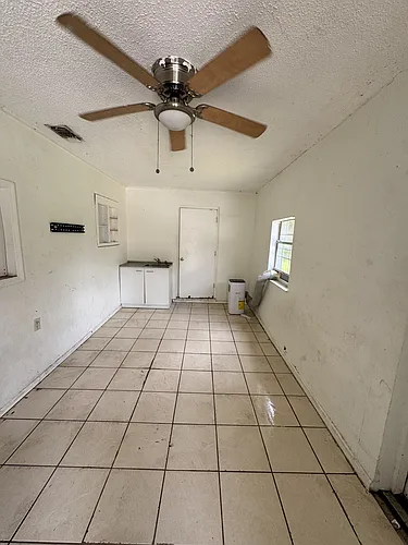 148 Deacon Jones Blvd Photo 1