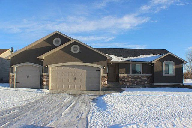 1st image of 3380 E Larson Dr