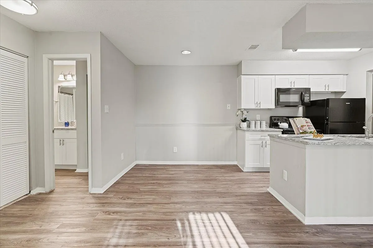 Shenandoah Ridge Apartments — Photo 3
