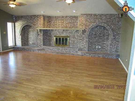 3rd image of 206 E Jemez St
