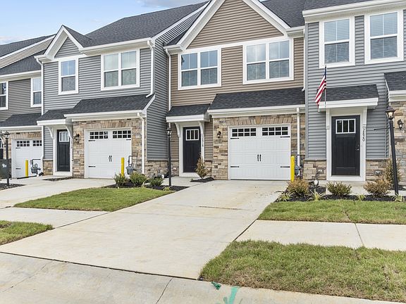 3rd image of 2818 Mary Alice Ln