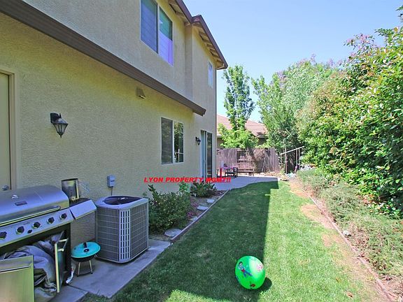 5th image of 8209 Ashcrest Ln