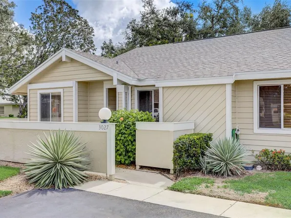 3027 Seawind Cir #15-B, Venice, FL 34293