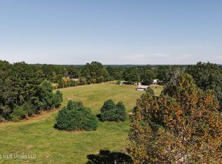 22 Kitchens Dr, Laurel, MS 39443