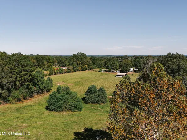 22 Kitchens Dr, Laurel, MS 39443