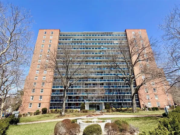 9707 63rd Road #8G, Rego Park, NY 11374
