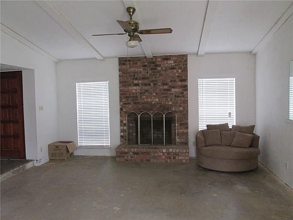 2nd image of 4107 Foxmoor Ct