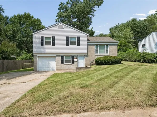 16412 E 32nd St S, Independence, MO 64055
