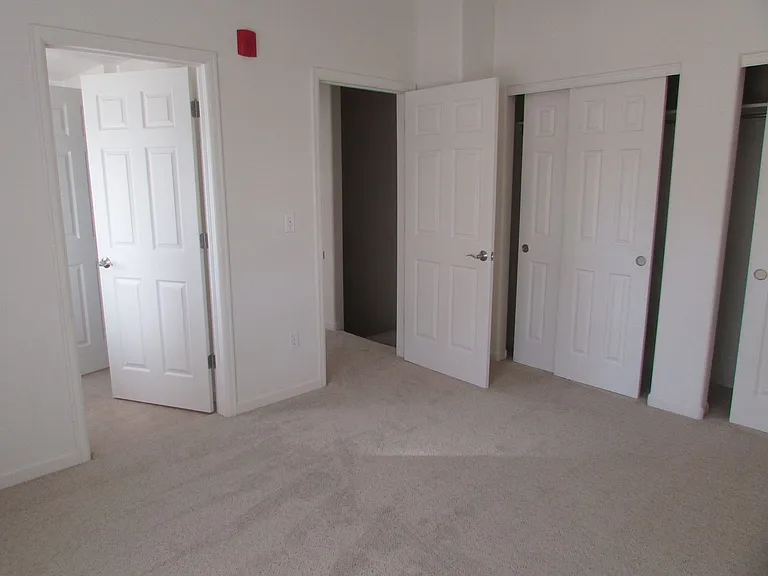 1214 Walnut Ave #8 — Photo 7