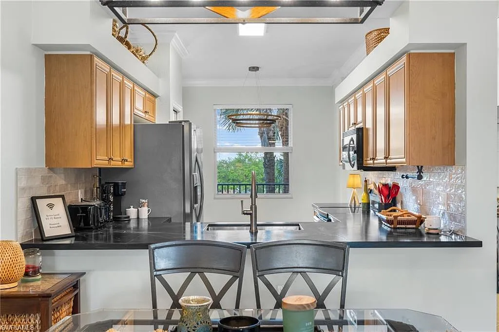 2 bed, 2.0 bath, 1194 sqft, $2,250 — Photo 4