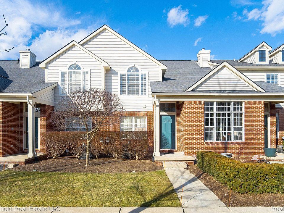1st image of 34202 Emma Cir