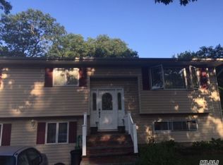 144 Joline Rd, Port Jefferson Station, NY 11776