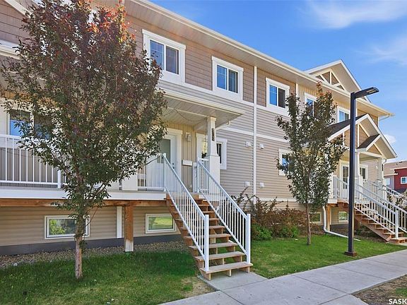 2nd image of UNIT 313-522 Cornish ROAD