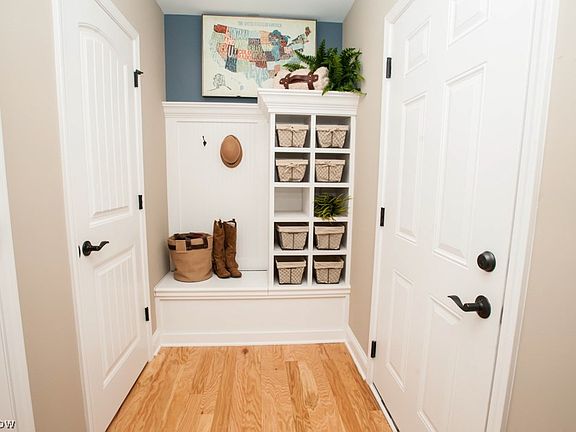 3rd image of 5430 Araphao Way