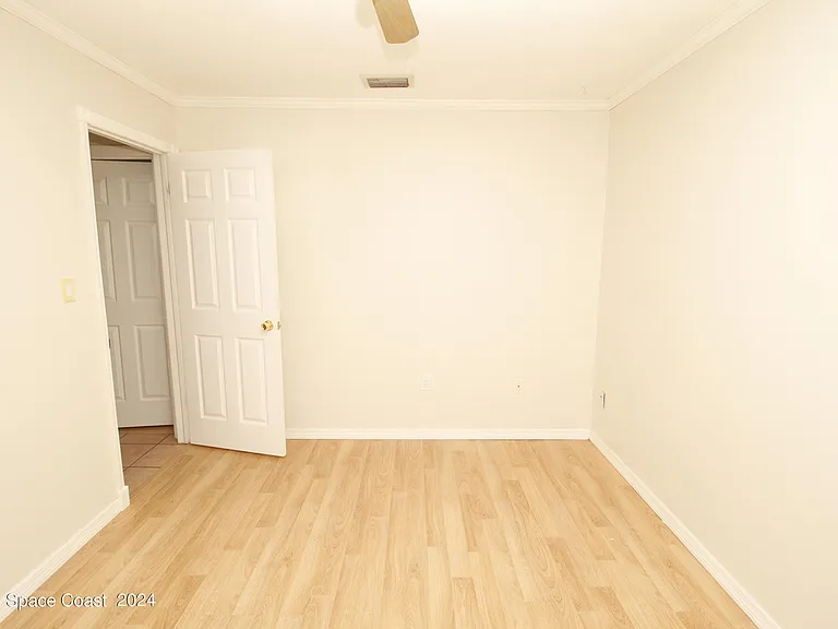 2168 Tarrytown Ln NE — Photo 4