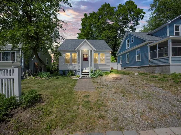 17 Argyle Street, Lake Peekskill, NY 10537