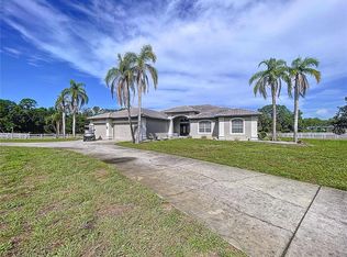 10941 Hilltop Dr, New Port Richey, FL 34654