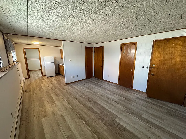 620 W Center St — Photo 3