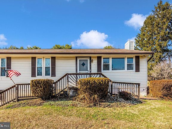 3rd image of 13140 Triadelphia Rd