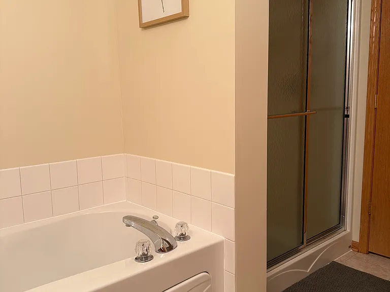 4840 Underwood Ln N #D — Photo 26