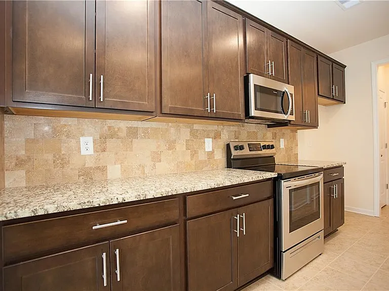 4505 Almanor Cir — Photo 18