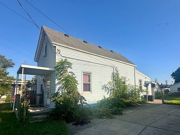 5th image of 412 Bradley Ave