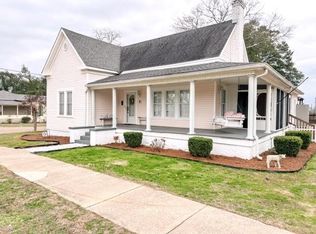 310 E Park Ave, Opp, AL 36467