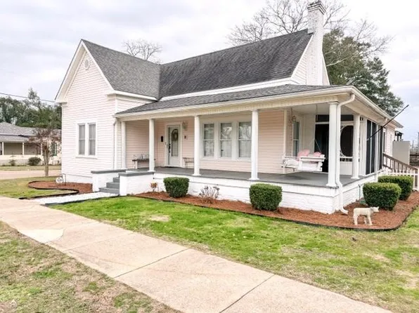 310 E Park Ave, Opp, AL 36467