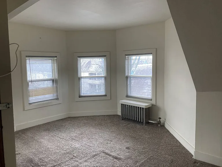 1049 Park Ave #2 — Photo 11